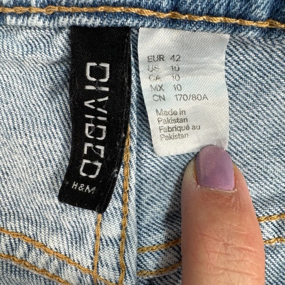 H+M Divided Jeans Womens Sz 10 Light Blue Mom Fit Button Fly Straight High Rise - Picture 5 of 12